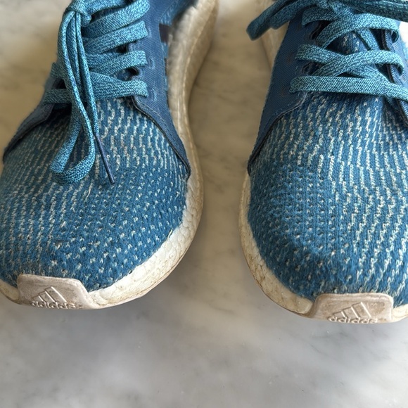 Adidas Ultra Boost Parley - Picture 6 of 8